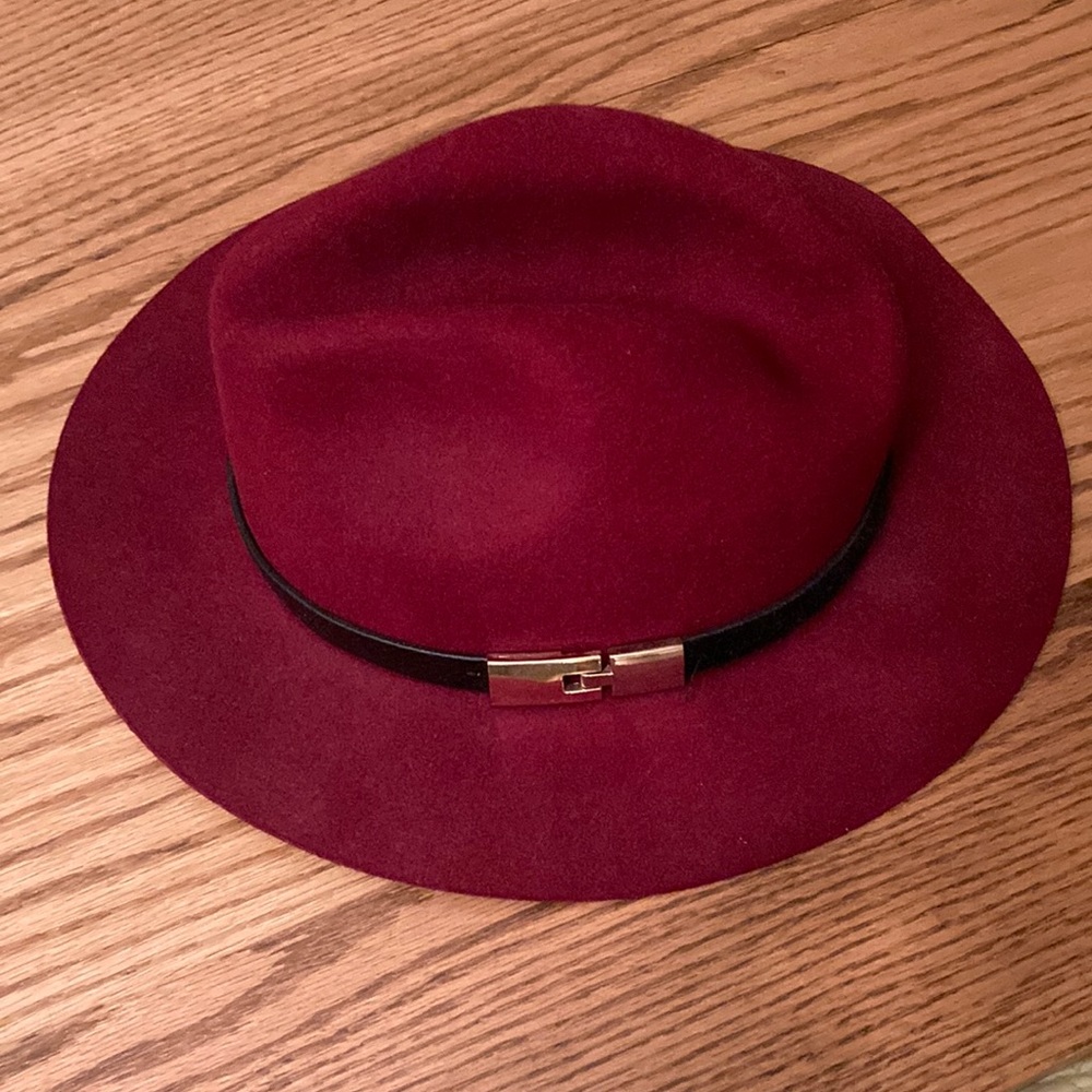 Red Hat from San Diego Hat Company Fedora with Gold Buckle